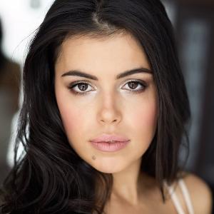 Famous people and celebrities born on March 5 | Takemeback.to