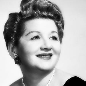 Mae Questel