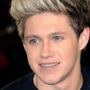 Famous people and celebrities born on December 14 | TakeMeBack.to