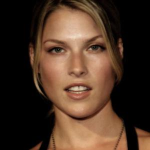 February 28, 1976, What happened that day? | TakeMeBack.to