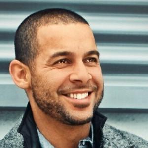 Jon Huertas