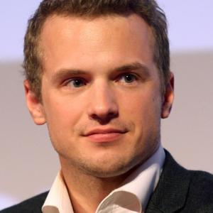 Freddie Stroma - Biography, Age, Birthday, Chinese Zodiac & Facts