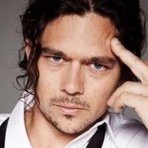 Luke Arnold