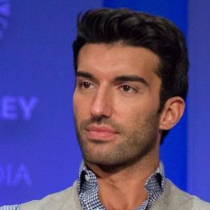 Famous people and celebrities born on January 24 | TakeMeBack.to