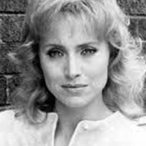 Darlanne Fluegel