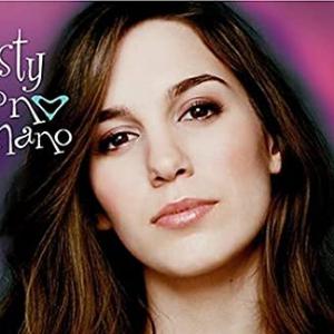 Christy Carlson Romano