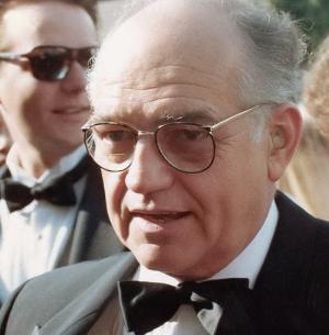 Richard Dysart