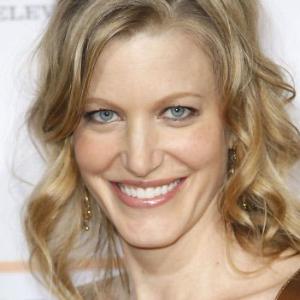 Anna Gunn - Biography, Age, Birthday, Chinese Zodiac & Facts