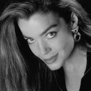 Claudia Christian