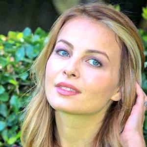 Famous people and celebrities born on May 1 | Takemeback.to