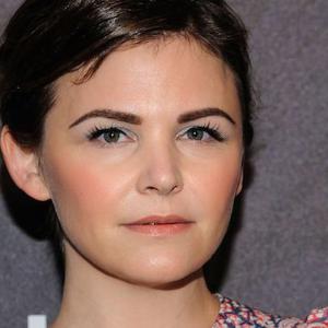 Famous people and celebrities born on May 22 | TakeMeBack.to