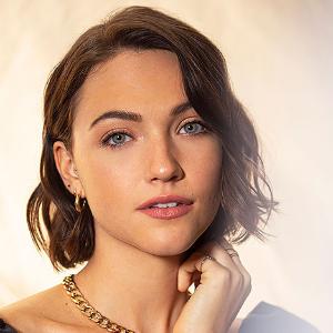 Violett Beane