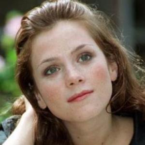 Anna Friel