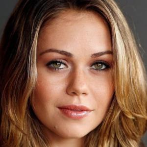 Alexis Dziena