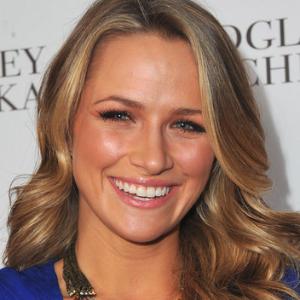 Shantel VanSanten