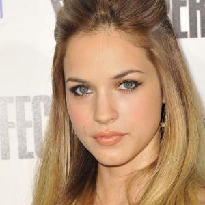 Alexis Knapp