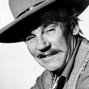 Walter Huston